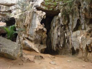 Amboni_Caves 2